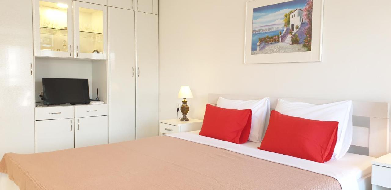 The White Apartment Ohrid Bagian luar foto