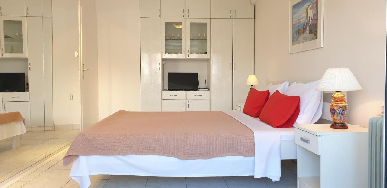 The White Apartment Ohrid Bagian luar foto