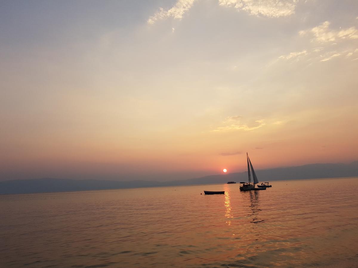 The White Apartment Ohrid Bagian luar foto